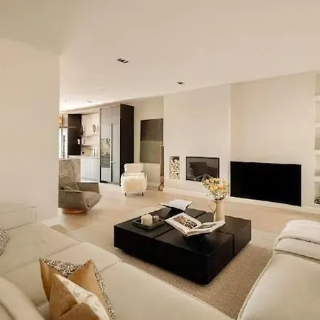Spectacular Double Upper House With Rooftop アパート